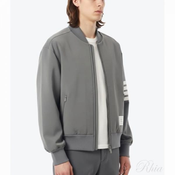 톰브라운 26SS 4 바 테크 봄버 자켓 MJT569A J0242 035 - Thom Browne