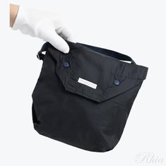 엔지니어드 가먼츠 숄더 파우치 A Dk 네이비 나일론 마이크로 립스탑 25S1H014 QT274 KD002 썸네일 1