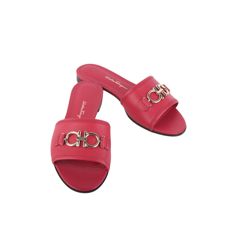 페라가모 01R221 금장 간치니 슬라이드 샌들 6사이즈 36890Y-3 - Salvatore Ferragamo