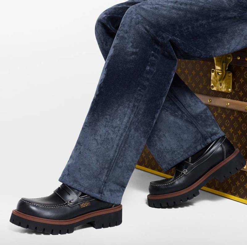 [백화점 풀셋] 내일도착 루이비통 남자 블랙 LV 리믹스 로퍼 구두 L1AIXFV - Louis Vuitton