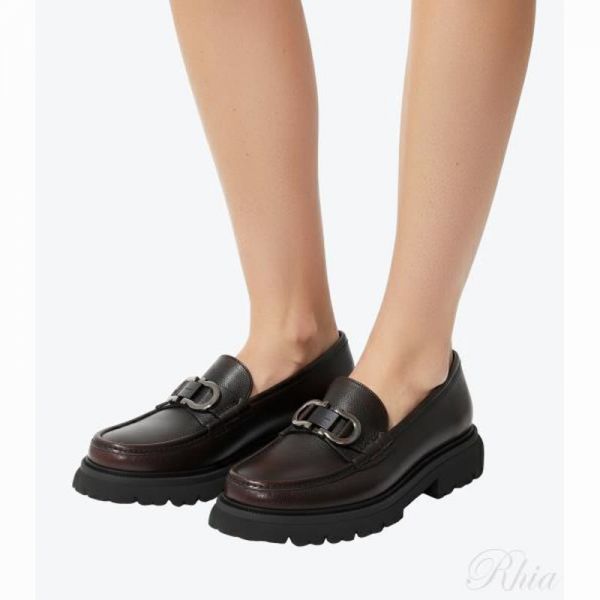 살바토레 페라가모 26SS 간치니 오너먼트 모카신 028249 789583 - Salvatore Ferragamo