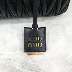 [럭스유] 미우미우 아르카디 마테라쎄 나파가죽 토트 크로스백 5BB148 썸네일 5