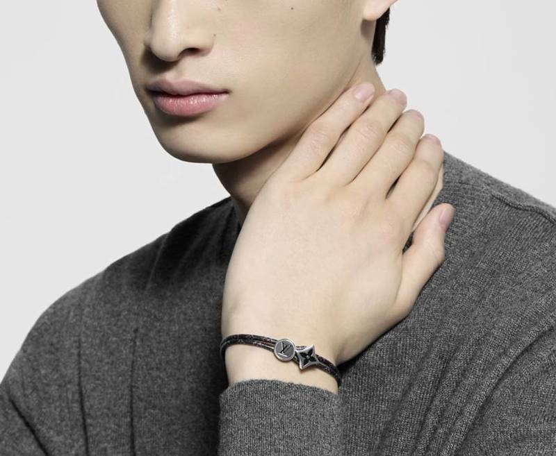 [백화점 풀셋] 내일도착 루이비통 남자 남성 루프 캐치 끈 팔찌 LM8111E - Louis Vuitton