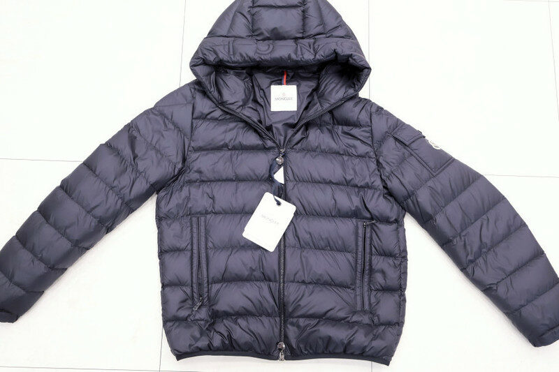 몽클레어 미사용 새상품 나잔 후드 숏 재킷 K20911A00009 597YF 남성 패딩 - Moncler