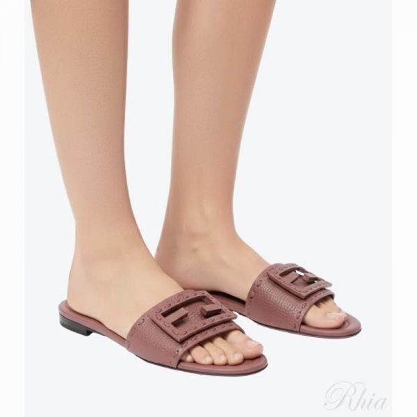 펜디 바케트 레더 슬라이드 8R8136 AQY2 F1STQ 바게트 - Fendi