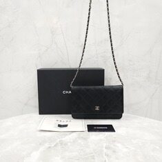 [럭스유] 샤넬 WOC 체인 크로스백 블랙 은장 램스킨 AP0250 썸네일 9