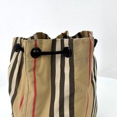 버버리 포이베 버킷 파우치 베이지 (8026737) 썸네일 9