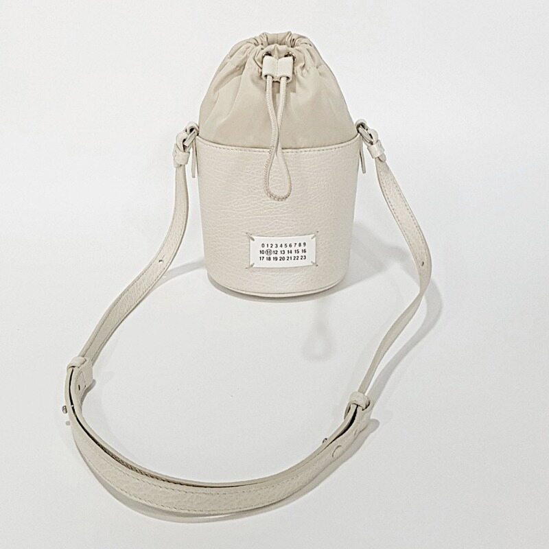 메종 마르지엘라 마이크로 버킷백 - Maison Margiela