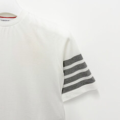 더팩토리 26FW 톰브라운 여성 사선 4바 완장 반팔티 / 화이트 (FJS102G 07862 100) 썸네일 3