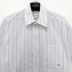 논현 더팩토리 26SS 우영미 스트라이프 시어서커 반팔 셔츠 / 블루 (W261SH32 837L) 썸네일 2