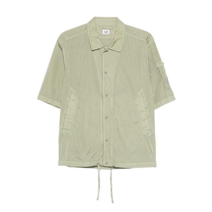 CP컴퍼니 크롬-R 렌즈 반팔 셔츠 모스그레이 20CMOS009A005904G 610 - CP company
