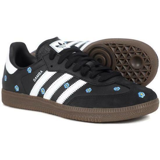 아디다스 스니커즈 IF4397 Core Black Cloud White Gum DOM - Adidas