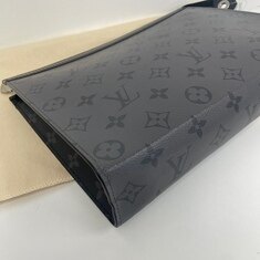 루이비통 모노그램 이클립스 포쉐트 보야주MM 클러치 M69535 썸네일 3