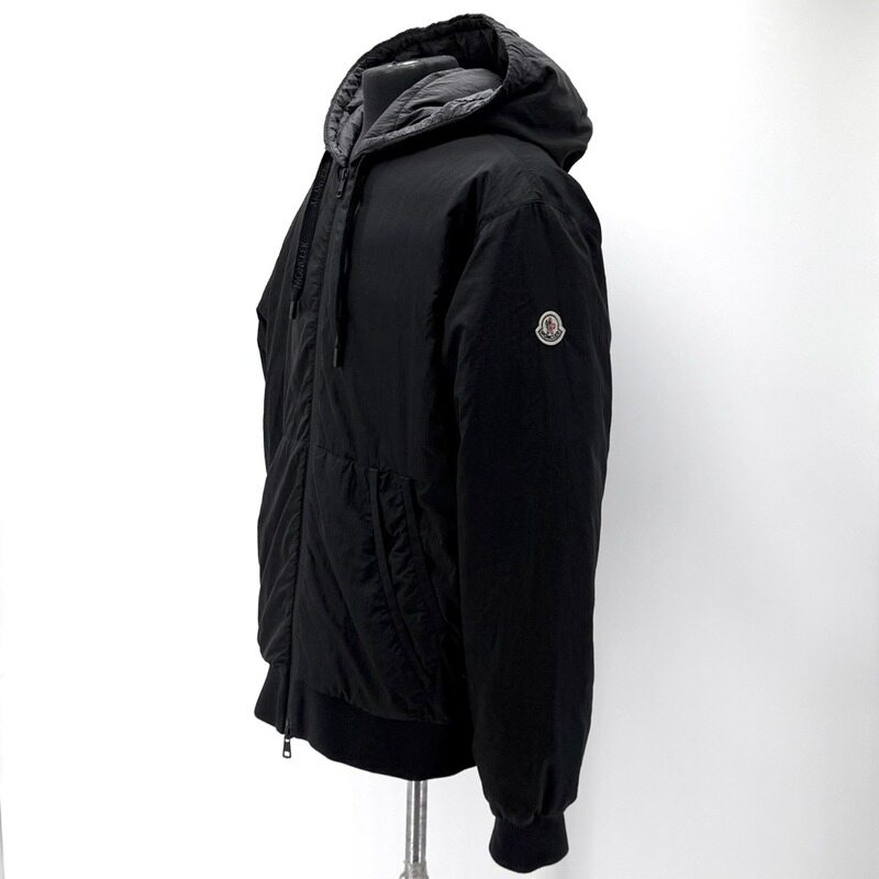 몽클레르 몽클레어 경량 패딩 점퍼 - Moncler