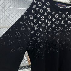루이비통 그라디언트 코튼 니트 맨투맨 1AFAPY 썸네일 3