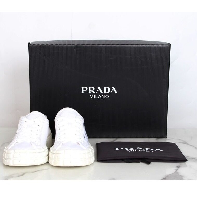 프라다 삼각로고 개버딘 패브릭 스니커즈 화이트 36.5(235) - Prada