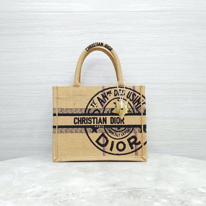 [럭스유] 디올 캔버스 자수 유니온 모티프 북토트 스몰백 M1296ZRUW - Christian Dior