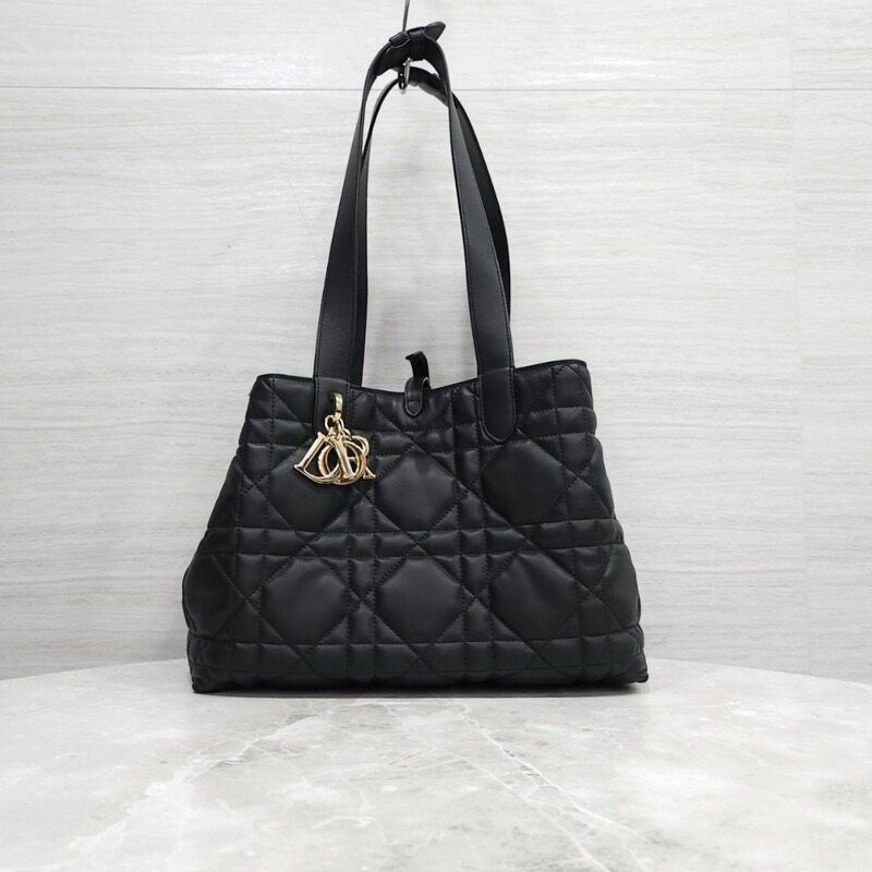 [럭스유] 디올 뚜주흐 미디엄백 블랙 매크로 까나쥬 M2821OSNW - Christian Dior