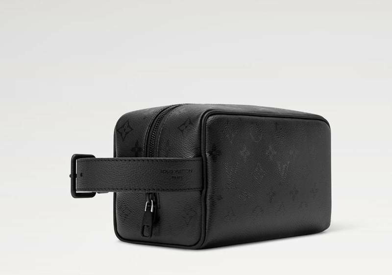 [백화점 풀셋] 루이비통 남자 블랙 파우치 클러치 락커 돕 키트 골프 손가방 LM26810 - Louis Vuitton