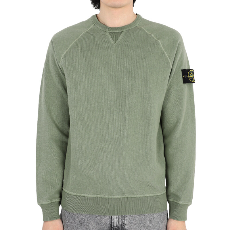 디몬트 23 S/S 스톤 남성 와펜 패치 크루넥 맨투맨(카키) 781566360 V0155 - Stone Island