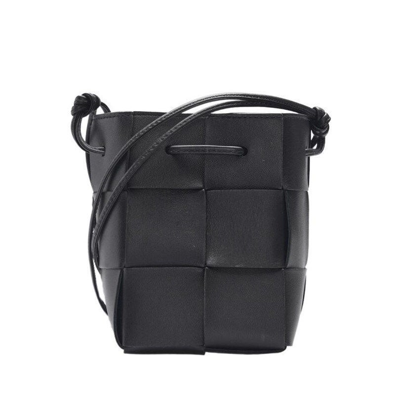 블랙 카세트 미니 버킷백 - Bottega Veneta