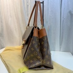 루이비통 M40580 모노그램 올랑프 숄더백 썸네일 2