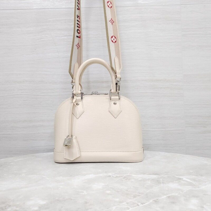[럭스유] 루이비통 알마 BB 에피 쿼츠 화이트 M58706 - Louis Vuitton