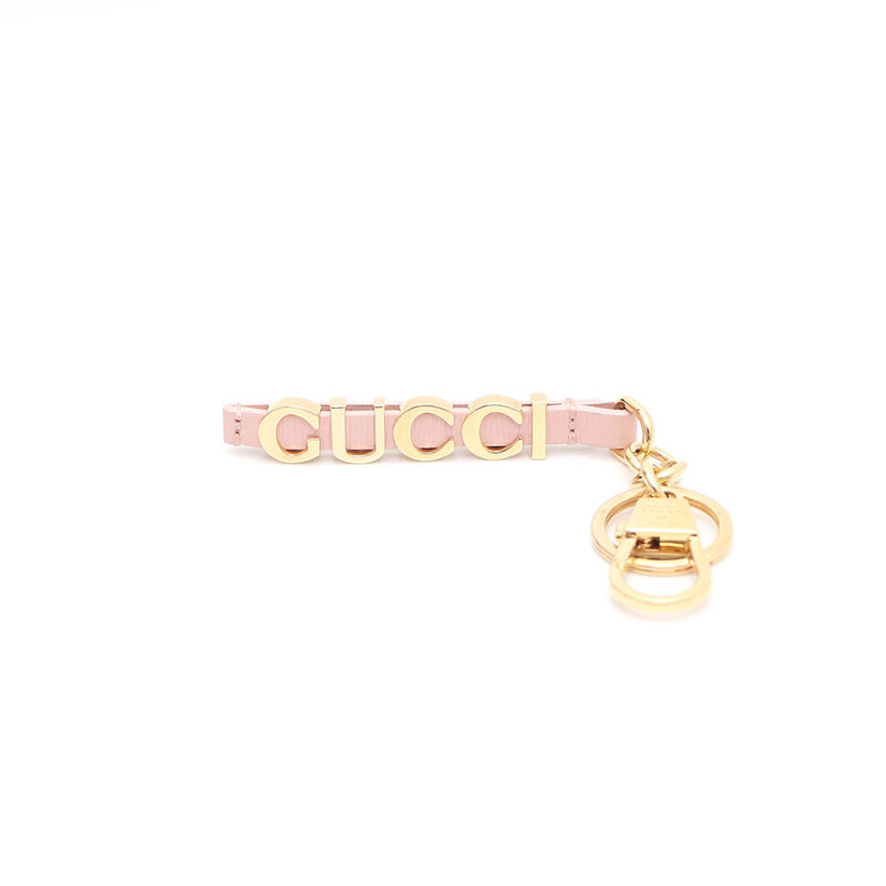 구찌 773970 스크립트 금장 키체인 겸 키링kk34917372 - Gucci