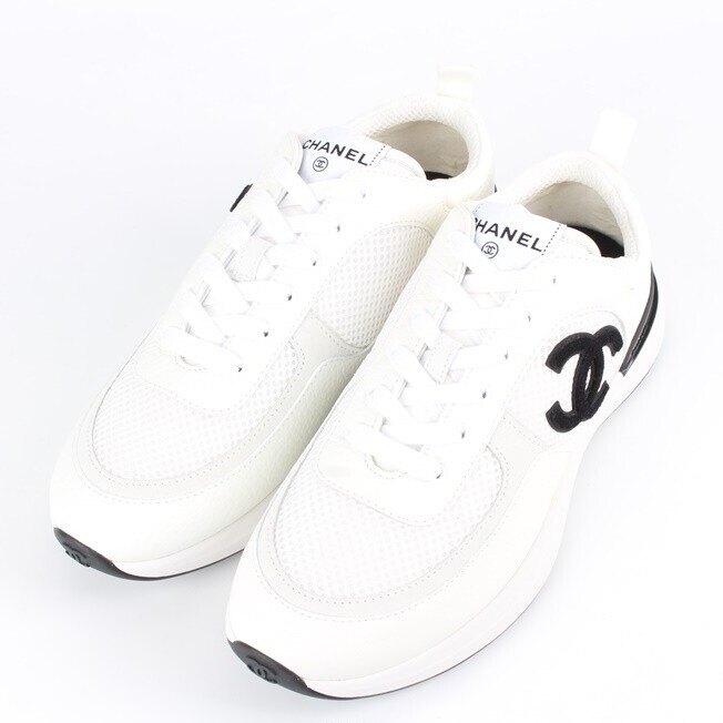 샤넬 CC로고 메쉬 스웨이드 카프스킨 & 화이트 스니커즈 41(275) - Chanel