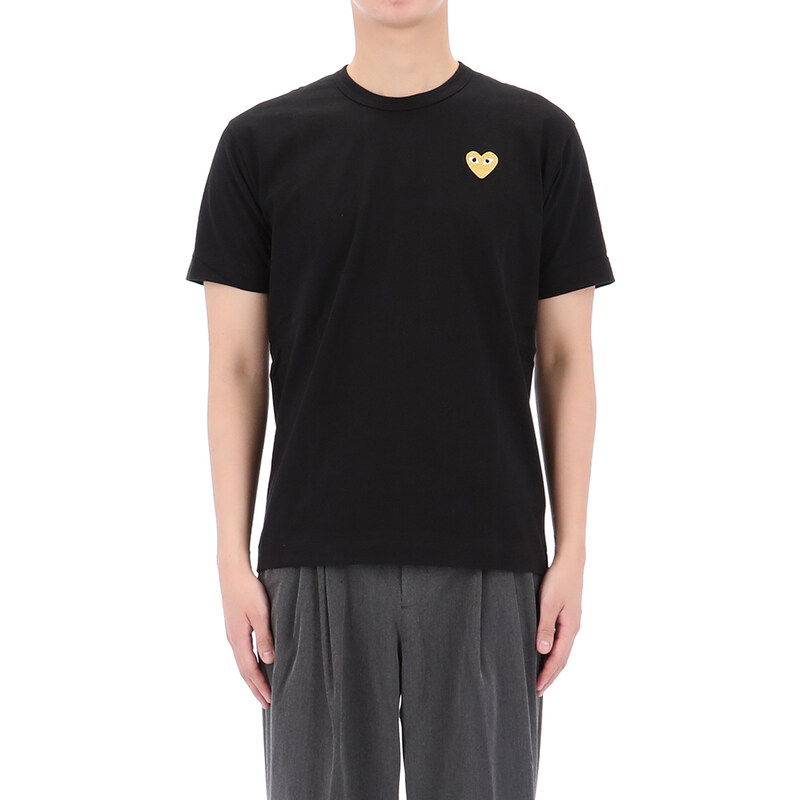 국내배송 26SS 꼼데가르송 골드 하트 와펜 반팔 티셔츠 AX T216 BLACK - Comme des Garcons