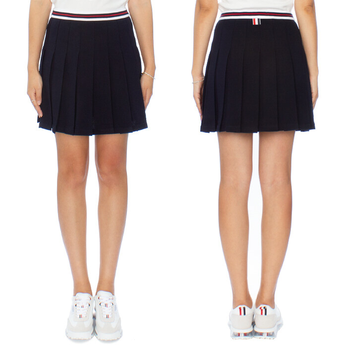 톰브라운 로고 플리츠 스커트 FJK098A J0082 415 - Thom Browne