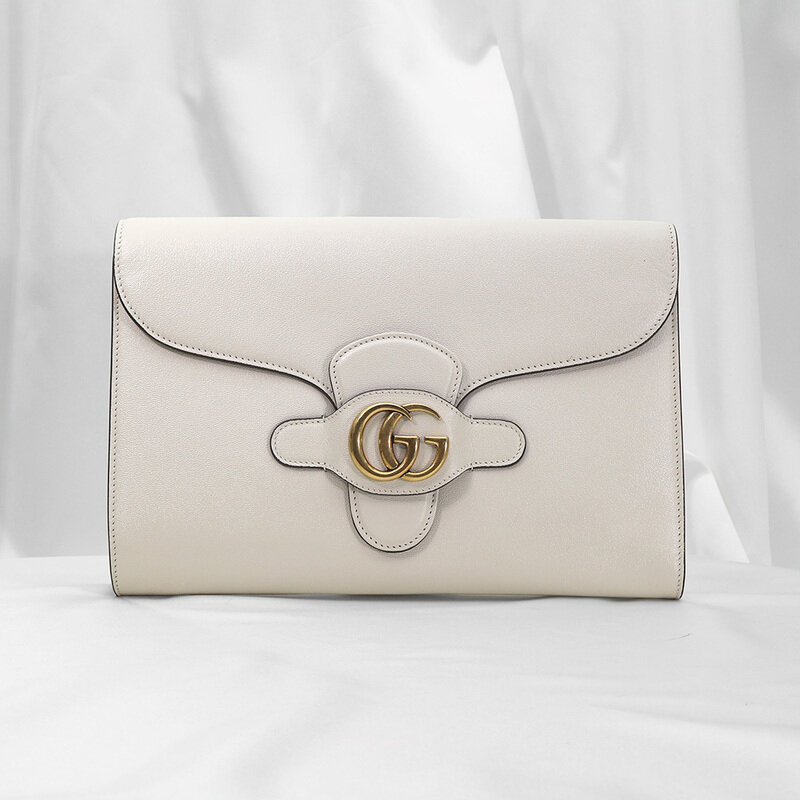 Gucci(구찌) 648935 화이트 레더 GG 마몽 플랩 클러치 - Gucci