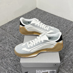 압구정 더팩토리 25FW 아디다스 X 스텔라 맥카트니 코트 부스트 스니커즈 / 클라우드 화이트 (IE8768) 썸네일 1