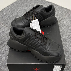 더팩토리 26SS 아디다스 X 윌리 차바리아 포럼 스니커즈 / 코어 블랙 카본 (HQ4880) 썸네일 4