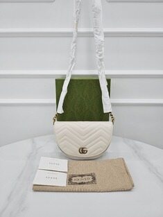 [미다스] 구찌 마틀라세 하프문 체인 숄더백 746431 새상품 썸네일 8