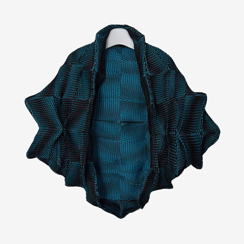 [2] 이세이미야케 3D 스팀 스트레치 가디건 4VUKDLG3 - Issey Miyake