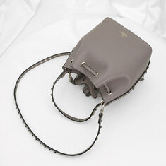 Valentino(발렌티노)  B0L31VSFNB9 도브 그레이 그레인 카프스킨 락스터드 버킷 2WAY 썸네일 3