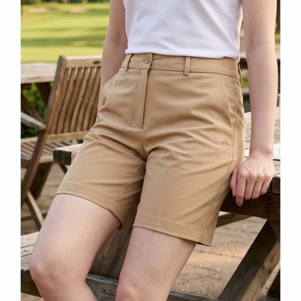 J.LINDEBERG Gwen Long Shorts GWPA12275-E376 여성 그웬 롱 쇼츠 - J.Lindeberg