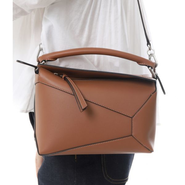 LOEWE 26SS Small Puzzle Edge Bag in Classic Calfskin A510P60XAC 2530 클래식 카프스킨 퍼즐 엣지 백 스몰 - Loewe