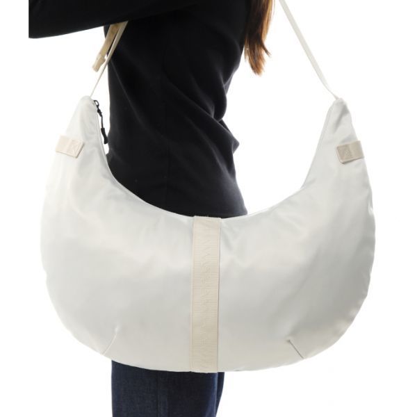J.LINDEBERG 26SS Anna Slouchy Bag FWAC14720-U029 여성 아나 슬라우치 백 - J.Lindeberg