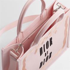 디올 북 토트 스트랩 백 미디엄 M1354PEWL_M03I 썸네일 2