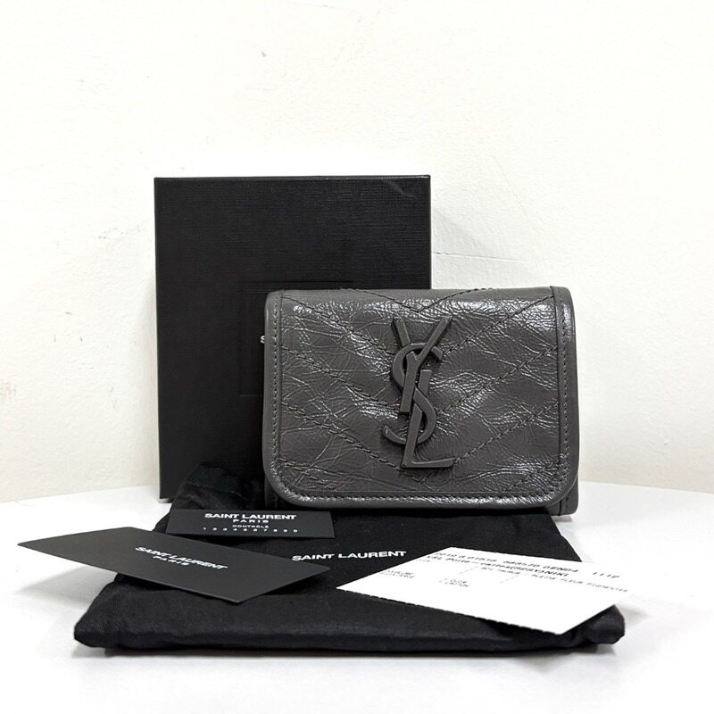 생로랑 니키 컴팩트 3단 지갑 (583570) - Saint Laurent