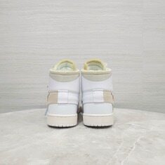 [럭스유] 270 / 오프화이트 X 나이키 시카고 NRG 조던1 스니커즈 썸네일 3