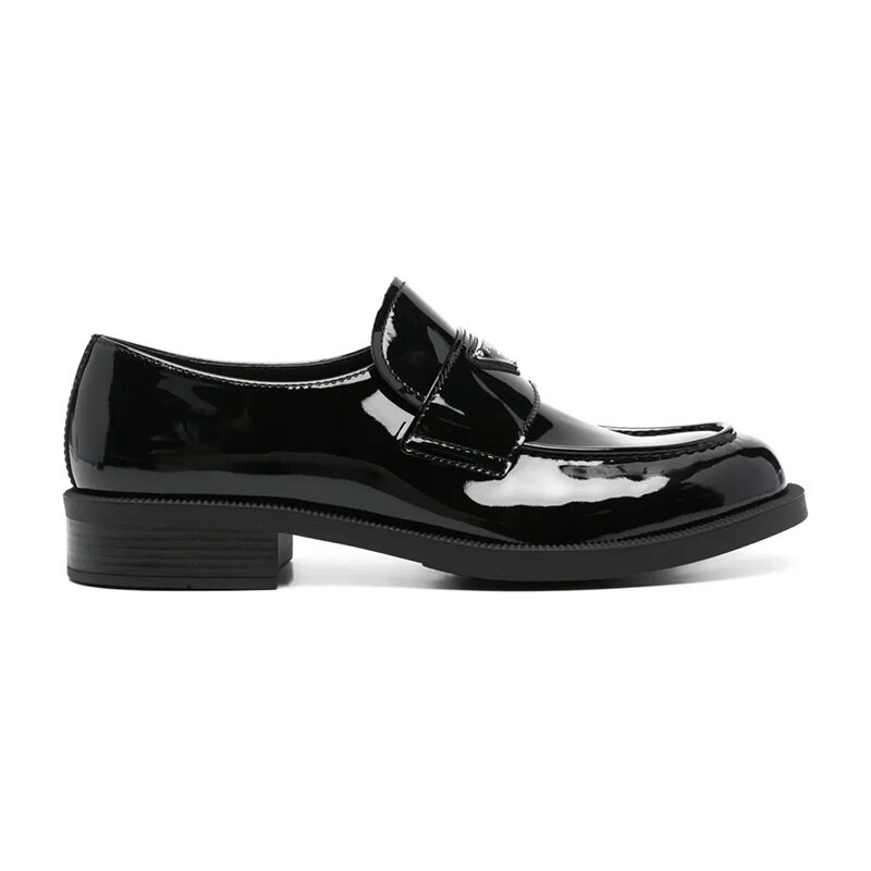 프라다 삼각 로고 로퍼 블랙 2DE145 F G000 069 F0002 - Prada