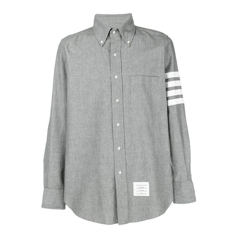 26SS 톰브라운 4바 스트라이프 샴브레이 셔츠 미드그레이 MWL272E 00111 035 - Thom Browne