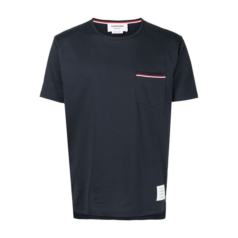26SS 톰브라운 미디움 웨이트 코튼 포켓 반팔티 네이비 MJS010A 01454 415 - Thom Browne
