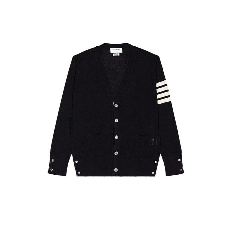 [국내배송] 톰브라운 남성 4바 스트라이프 서스테이너블 울 가디건 MKC002A Y1014 001 - Thom Browne
