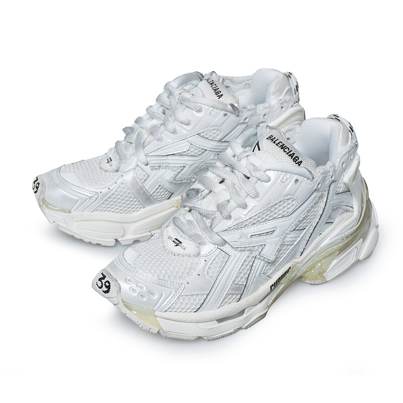 발렌시아가 남성 러너 스니커즈 677403-W3RB1-9000 - Balenciaga