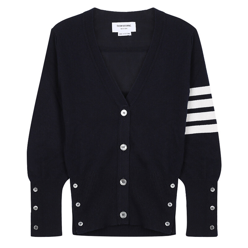 톰브라운 파인 메리노 울 브이넥 4-바 가디건 FKC001A00011-415 - Thom Browne