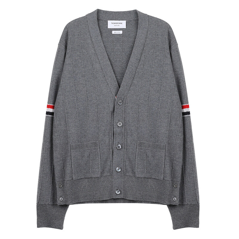 톰브라운 울 릴랙스 브이넥 암밴드 남성 가디건 MKC519AY1002-035 - Thom Browne